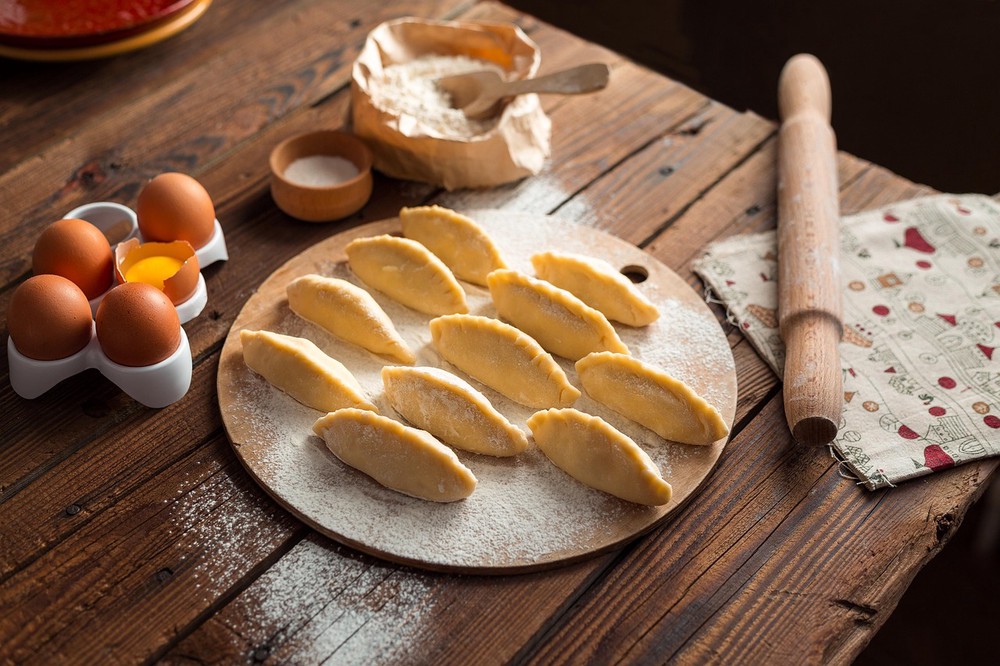 5 foods to avoid before bed if you struggle with stress and poor sleep