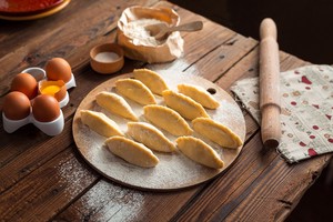 5 foods to avoid before bed if you struggle with stress and poor sleep