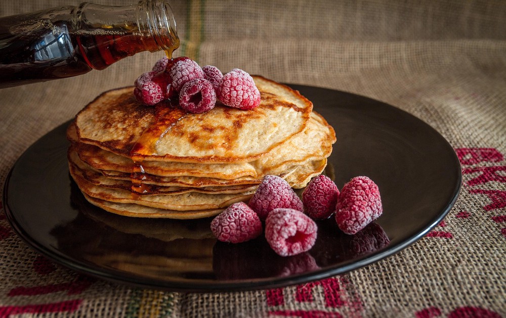 3 breakfasts to reduce whiteheads, according to dermatologists