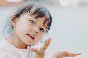 5 common triggers that reactivate childhood trauma in everyday situations