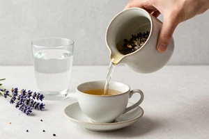 What to drink (and avoid) for better stress resilience