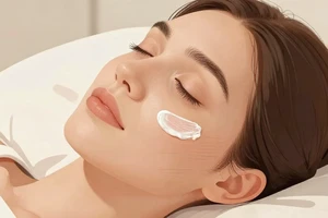 The 2 Daily Habits That Can Make Fine Lines Worse