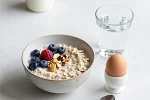 What dietitians say about protein and carbs for a calmer start to your day