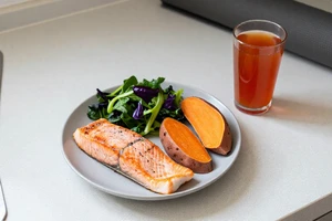 7 foods to help reduce post-workout soreness for home exercisers
