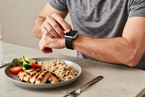 how dietitians suggest timing your meals around workout frequency