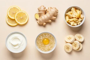 6 First Trimester Foods That Fight Nausea, According to Dietitians