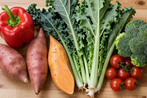 The Best Anti-Aging Vegetables for Your Skin, According to Nutritionists