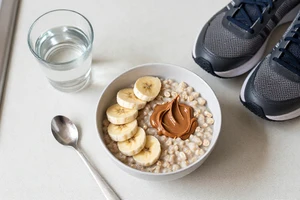 What to Eat Before a Morning Workout to Fuel Your Knees