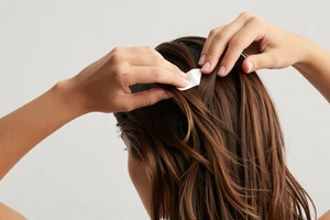 the common conditioner mistake that dries out your scalp
