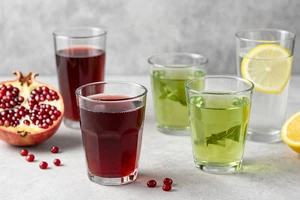 6 Drinks That May Support Erectile Function (And 3 to Limit)