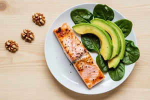 3 foods to eat for hormone balance when preparing for pregnancy