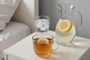 7 Soothing Drinks for Morning Sickness, Recommended by Dietitians