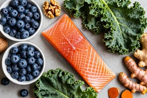 Foods that fight inflammation: 5 choices to support mood and brain health