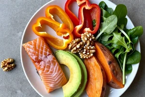 6 Foods to Eat for Smoother Skin and Fewer Wrinkles