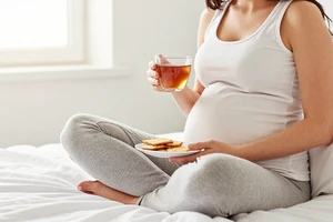3 Simple Habits to Ease Morning Sickness, Backed by Midwives