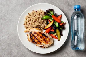 What dietitians say to eat after lifting for optimal muscle recovery