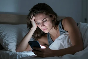 The Daily Habit Mistake That Increases Anxiety and Eye Strain