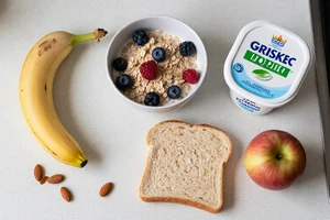 5 Pre-Workout Foods to Fuel Your Beginner Routine, According to Trainers