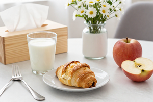 3 Breakfast Foods That May Worsen Seasonal Allergy Symptoms, According to Nutritionists