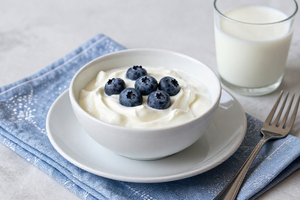 4 foods to eat after strength training to support recovery, according to dietitians