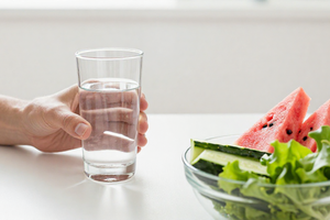 5 Simple Diet Adjustments to Improve Hydration and Reduce Work-Related Stress