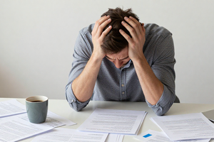 5 Warning Signs Your Chronic Stress Is Becoming Burnout