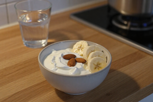 6 Foods to Eat Before Bed That Support Body Composition Goals