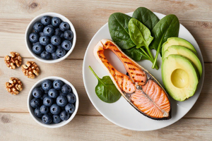 6 foods dietitians recommend for managing PCOS weight gain