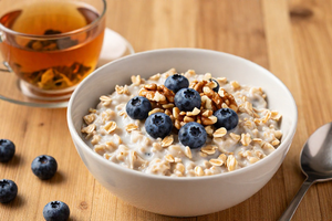 3 breakfast foods that may calm panic attack warning signs, say dietitians