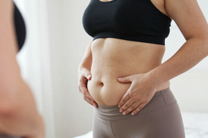 Why stubborn belly fat is a key warning sign of PCOS, according to endocrinologists