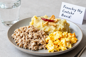 5 Foods to Avoid After Thyroid Surgery to Prevent Discomfort