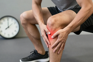3 Warning Signs Your Joints Need More Rest Between Bodyweight Workouts