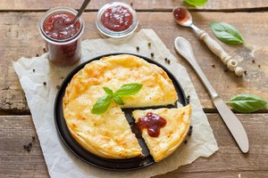 6 quick energy-boosting snacks for people who meal prep on Sundays