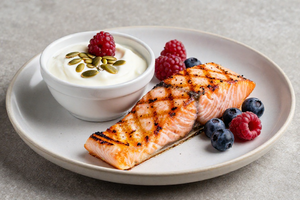 3 breakfast foods that may calm acne-prone skin, dietitians say