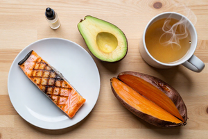 4 dietitian-recommended foods that help calm retinoid-related skin inflammation
