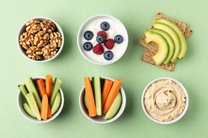 4 anti-inflammatory snacks for acne-prone skin, according to research