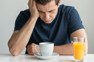 2 Drinks That May Worsen Hyperthyroidism-Related Weight Loss, Per Dietitians