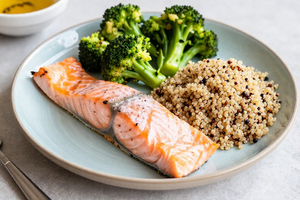 The Best Diet for Thyroid-Related Weight Swings: 3 Expert-Backed Tips