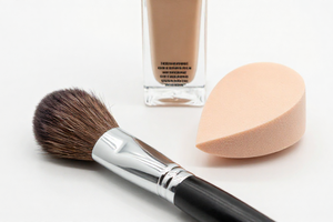 2 expert tips for layering makeup without irritating acne-prone skin
