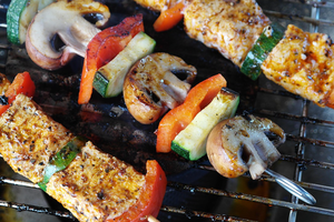 5 quick dinners that combine gut-healthy ingredients with big flavor