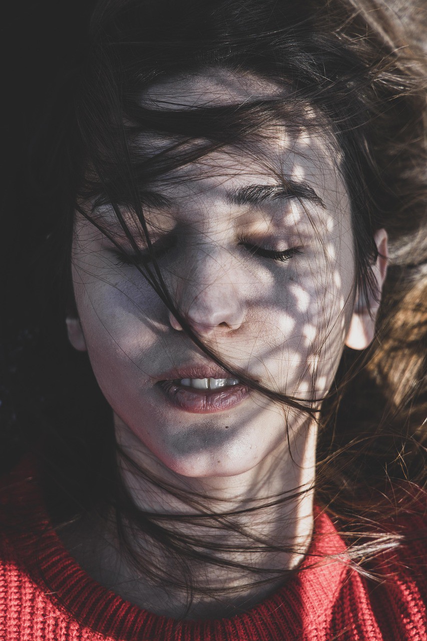 2 common therapy mistakes that slow emotional healing, therapists explain