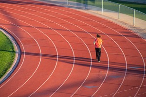 Why Cardio Endurance Plateaus After 4 Weeks of the Same Frequency—and How to Fix It