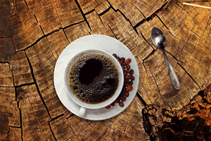Can your morning coffee cause anxiety during yoga? 4 signs to watch