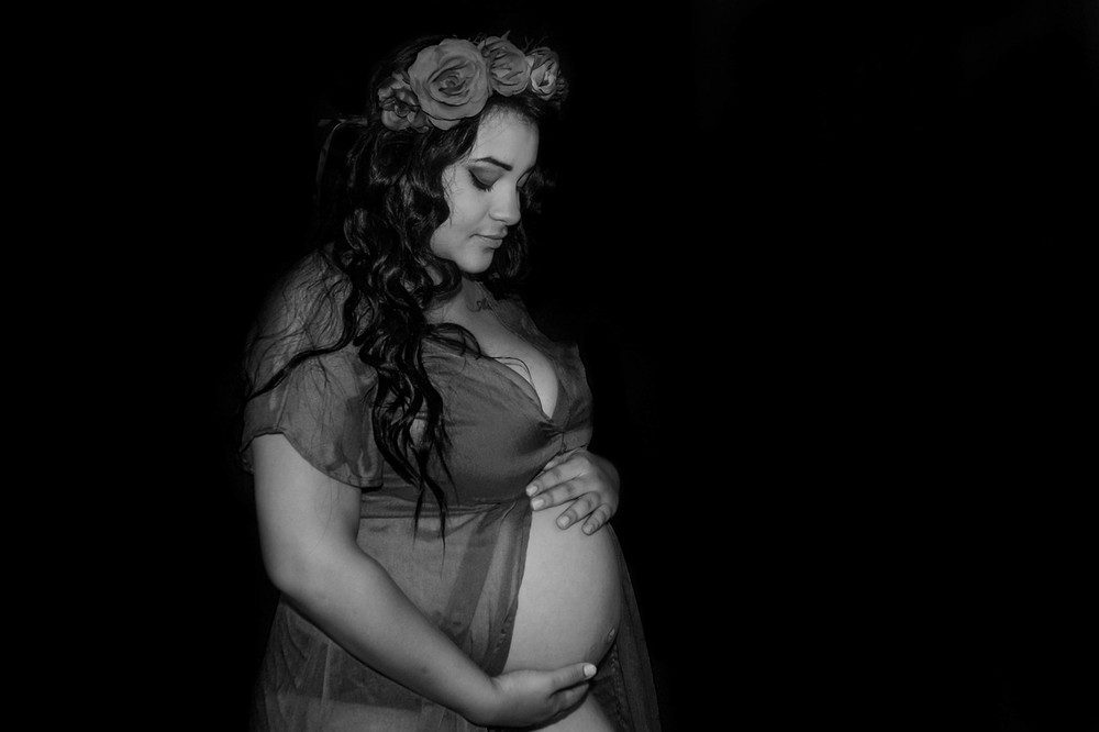 2 warning signs your prenatal yoga routine is overloading hip joints