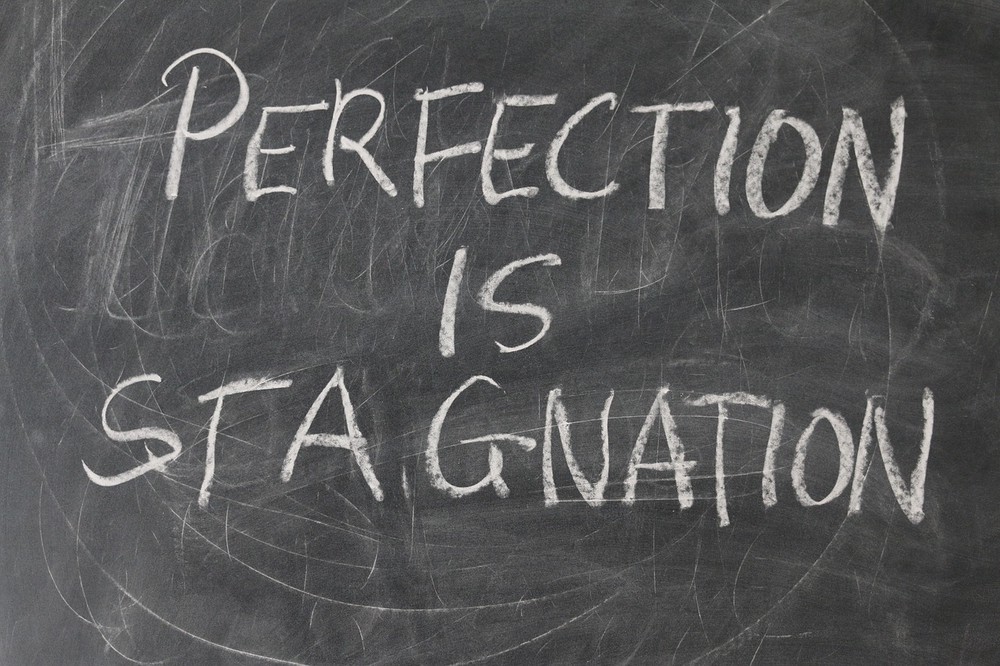 6 warning signs perfectionism is secretly fueling your daily stress
