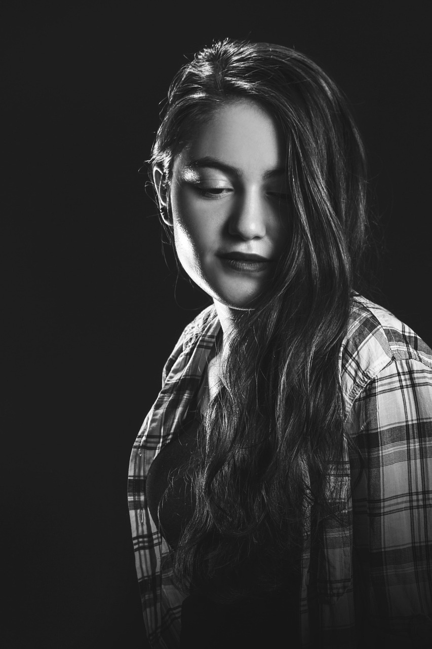 3 warning signs of severe period cramps teens should never ignore