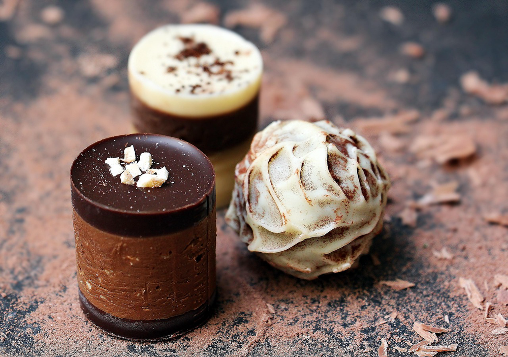 1 diet myth about chocolate and acne: what the evidence actually says