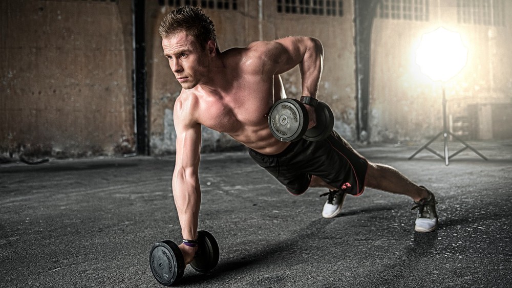 A simple guide to checking your weightlifting form at home