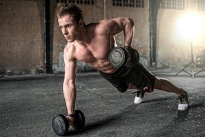 A simple guide to checking your weightlifting form at home