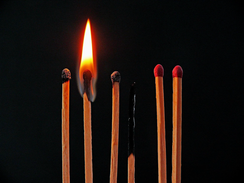 How to spot early warning signs of burnout from a sedentary routine